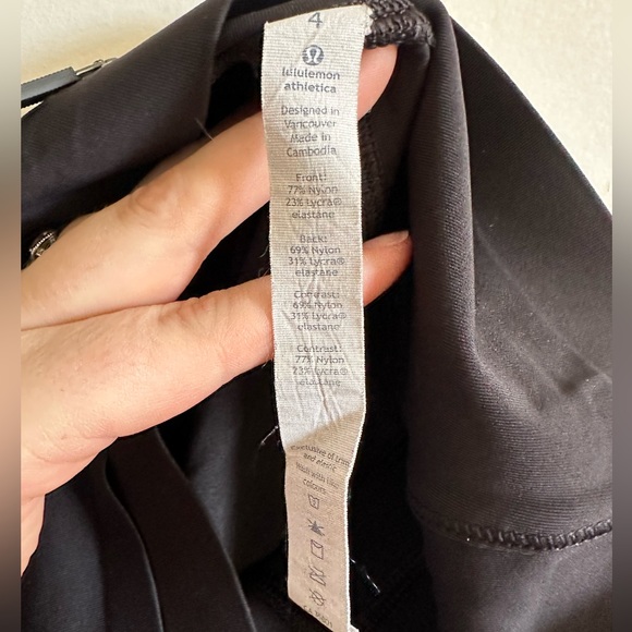 Lululemon Athletica Black Mind Over Miles Crop (17”) Leggings size 4 EUC - Picture 16 of 16